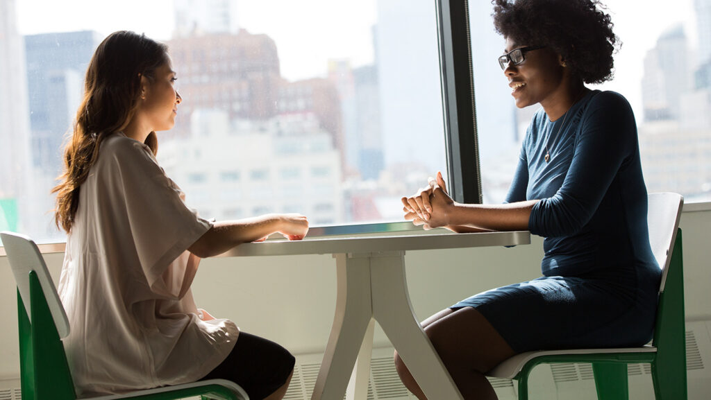 人手不足なのになぜ雇わないのか？優秀な人材を求める企業と求職者のギャップを解説