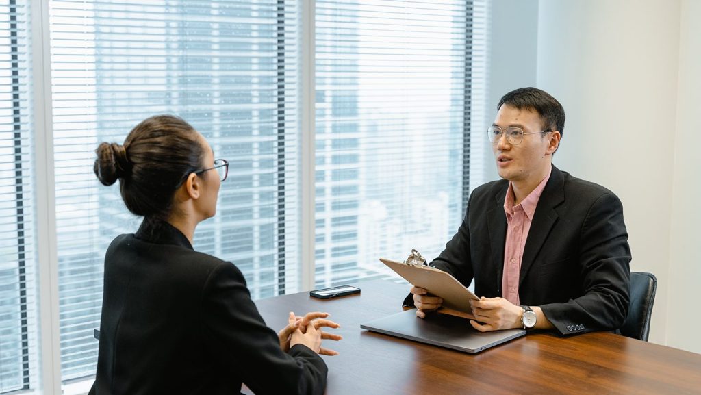 人事業務を効率化する方法をわかりやすく解説！
